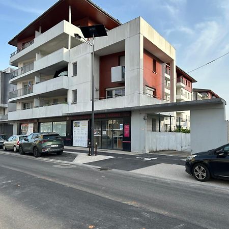 Appartement Cosy Agen Centre Avec Lit King Size Экстерьер фото